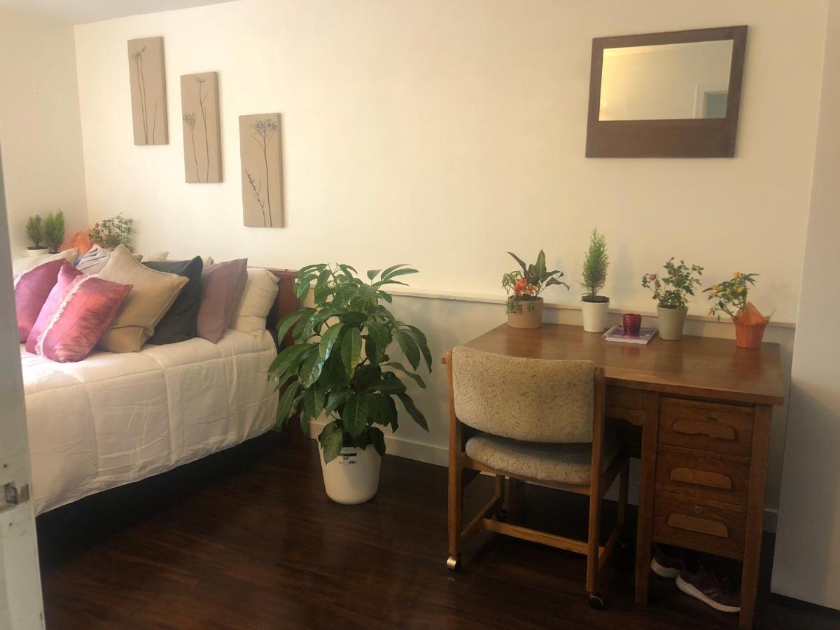 Quiet-Comfy 3 Bedroom Home On A Tree Lined Street In Kits فانكوفر المظهر الخارجي الصورة