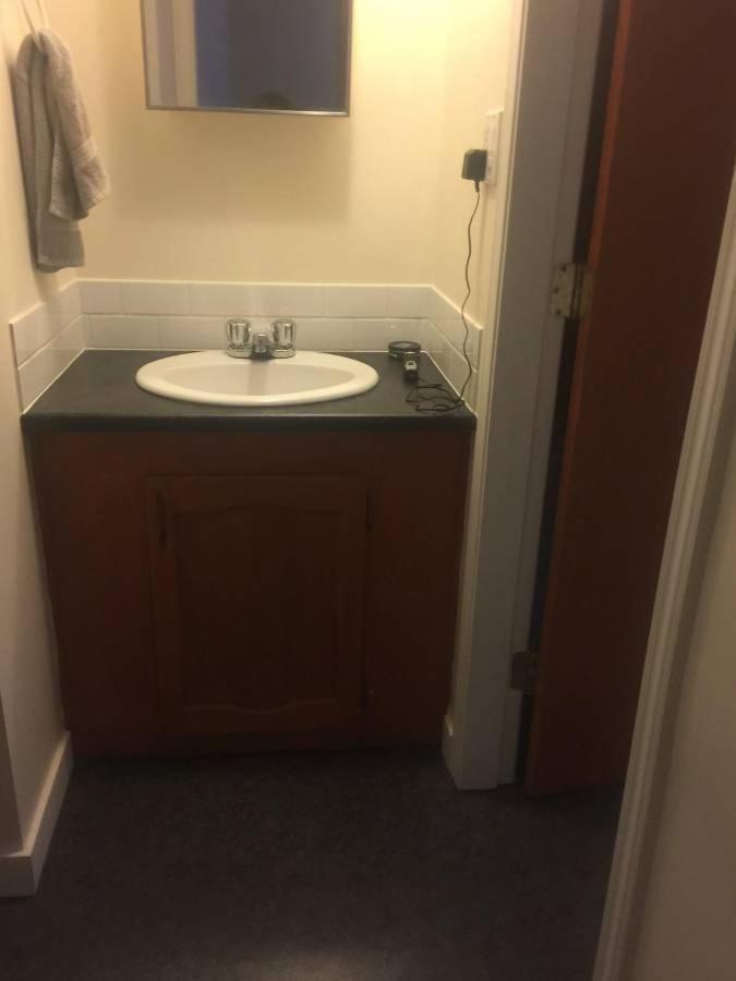 Quiet-Comfy 3 Bedroom Home On A Tree Lined Street In Kits فانكوفر المظهر الخارجي الصورة