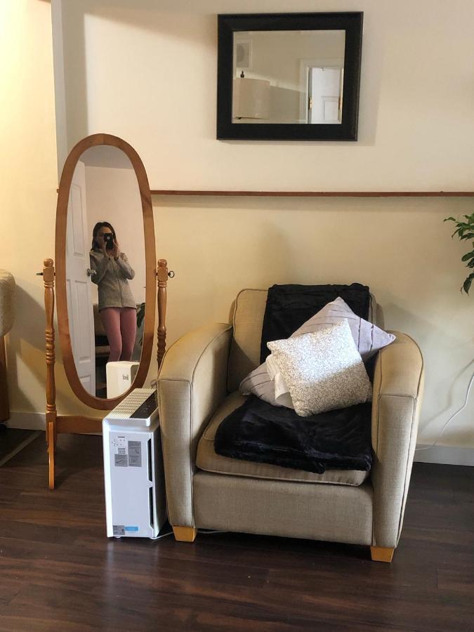Quiet-Comfy 3 Bedroom Home On A Tree Lined Street In Kits فانكوفر المظهر الخارجي الصورة